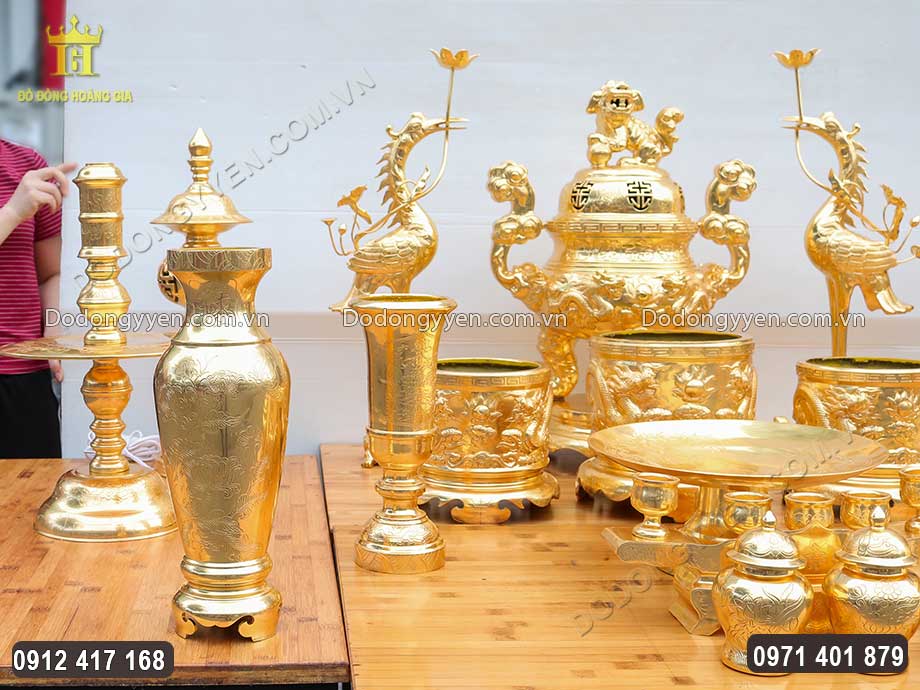 Từng đường n&eacute;t tr&ecirc;n vật phẩm được chạm khắc sắc n&eacute;t, tinh xảo